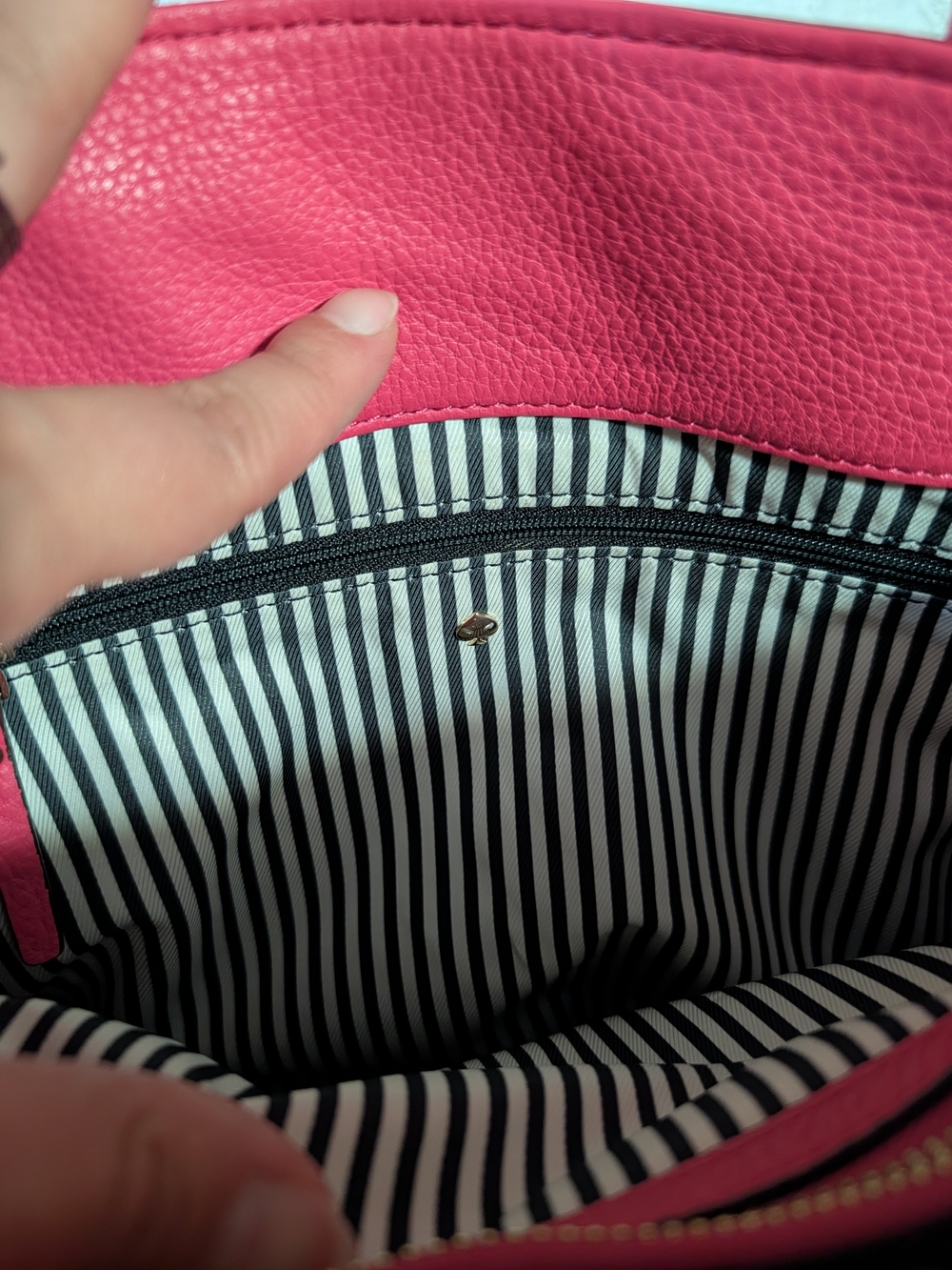 Kate Spade New York "Bow Valley Helena" Satchel - Picture 13 of 14